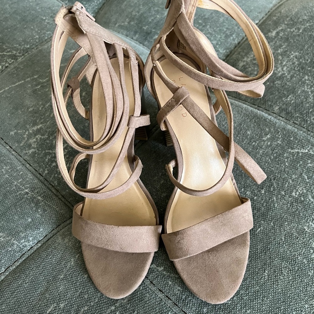 Open toe heeled sandals